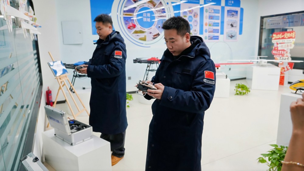 保华润天航空“双证”培训：新疆无人机学员的学习路径